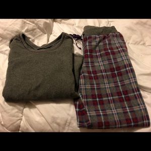 NWOT Cuddle Duds pajama set